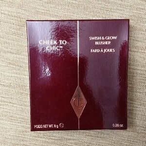 Charlotte Tilbury Cheek to Chic Blusher